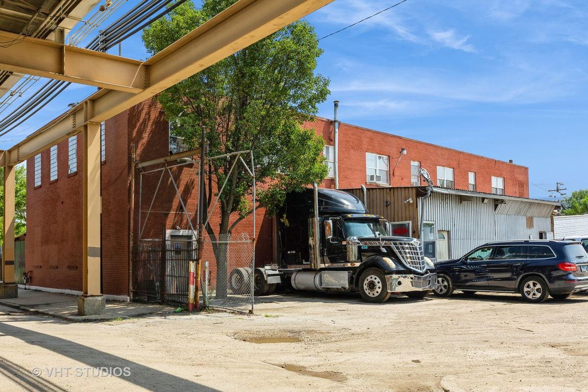 5125 Lake Street, Chicago, IL 60644