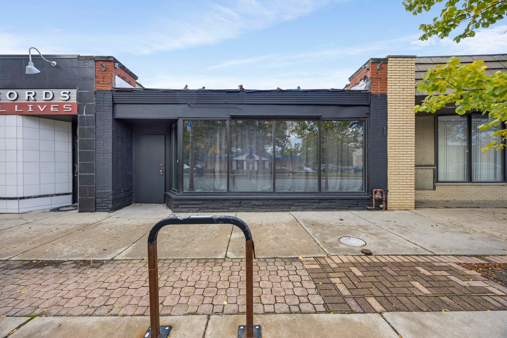 11610 S Western Avenue — Chicago, IL 60643