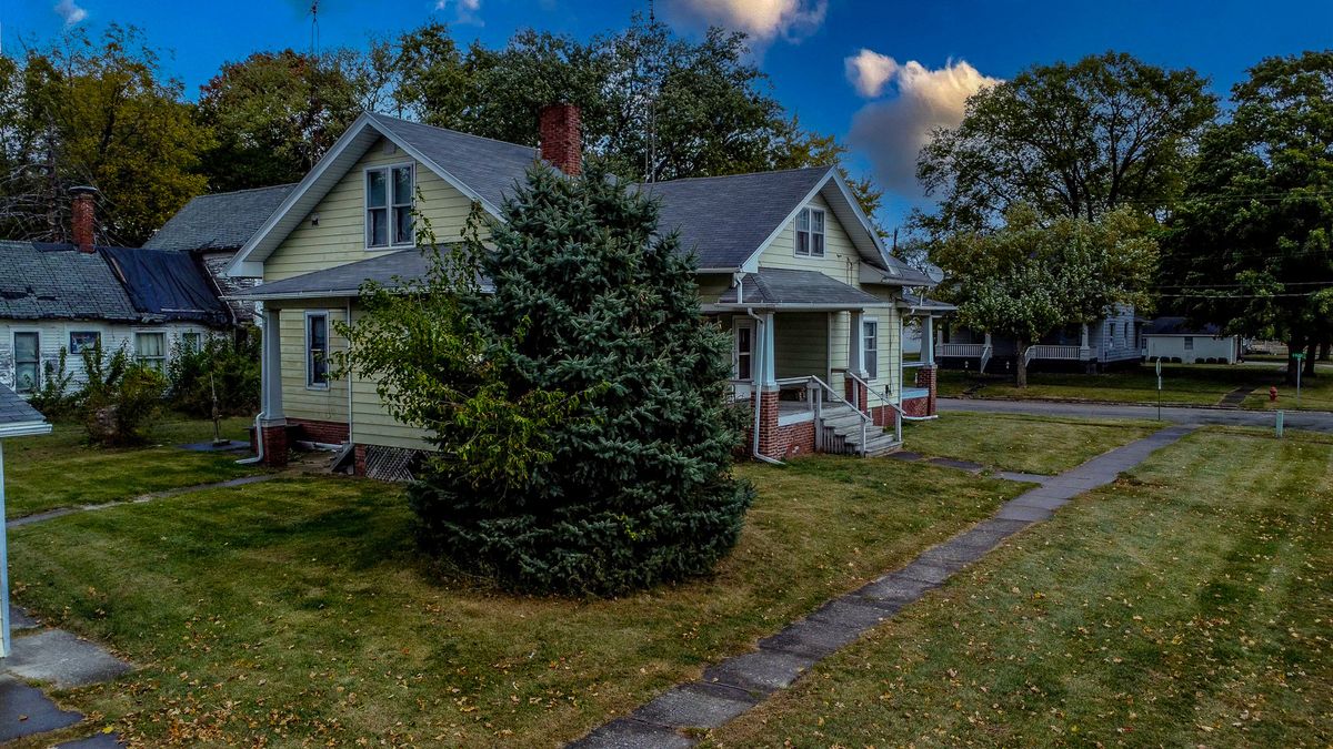 300 Axtel Avenue, Milford, IL 60953