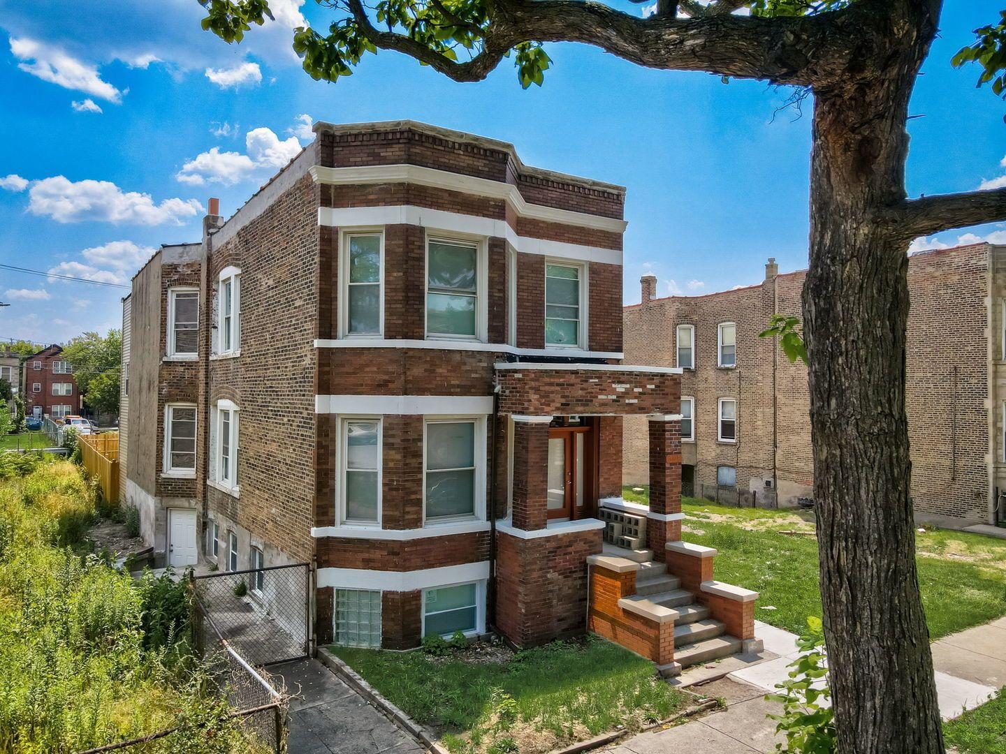 3115 W Flournoy Street — Chicago, IL 60612