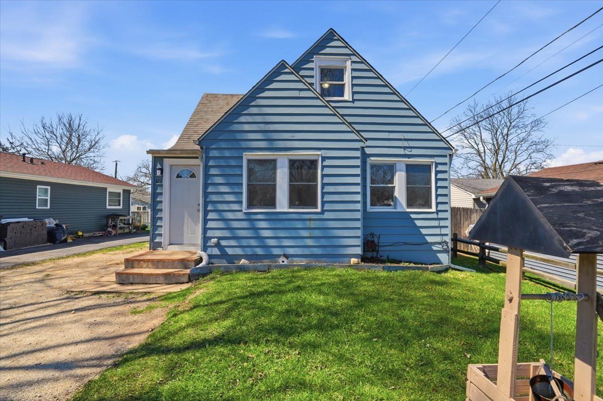 128 BELLEVUE Drive, Round Lake Park, IL 60073