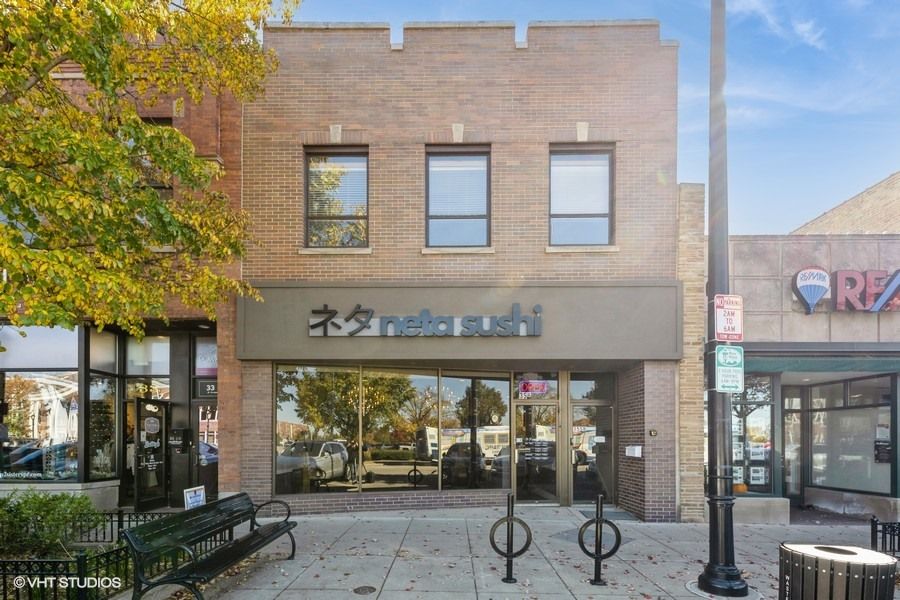 35 Prospect Avenue, Park Ridge, IL 60068