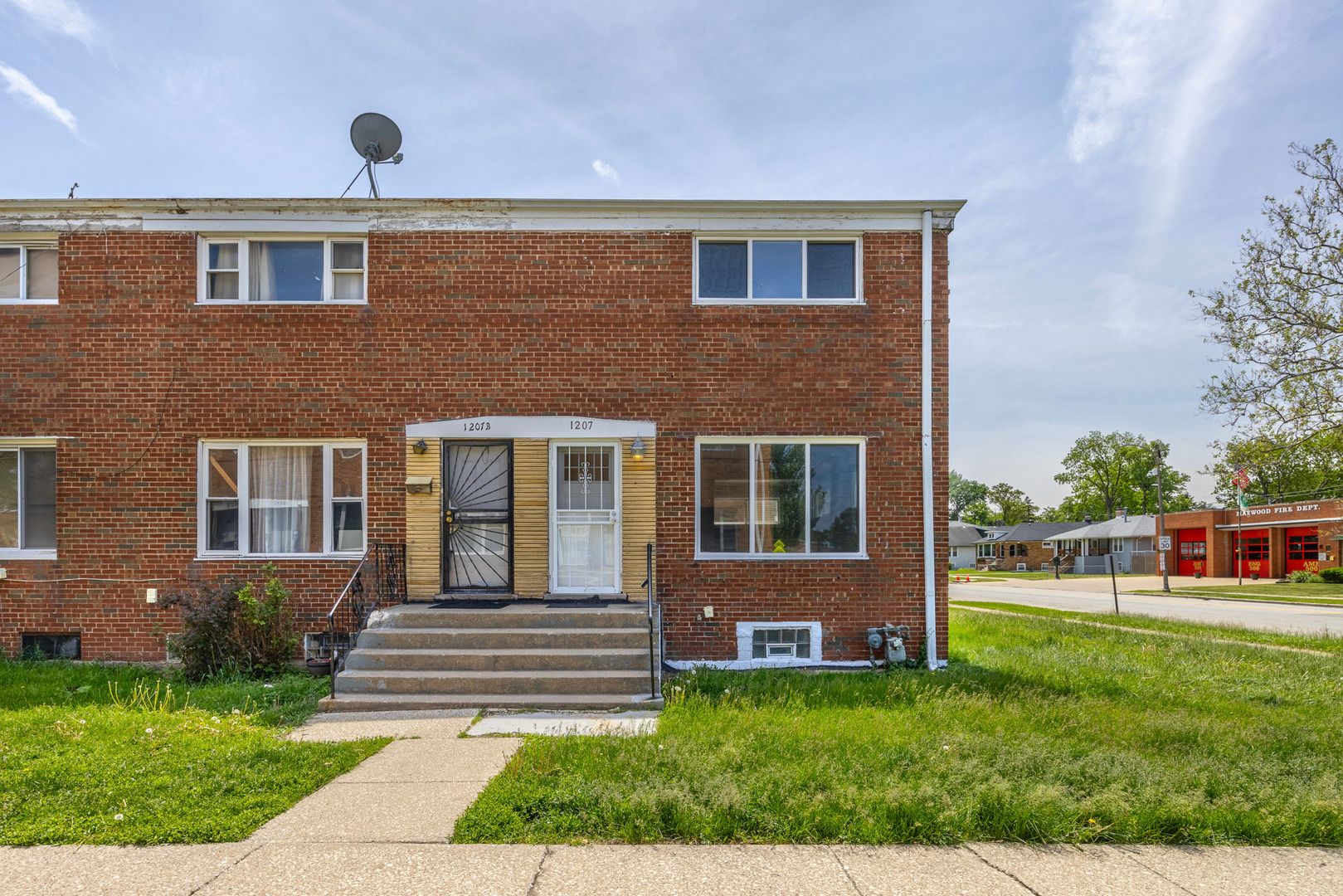 1207 S 17th Avenue #A — Maywood, IL 60153