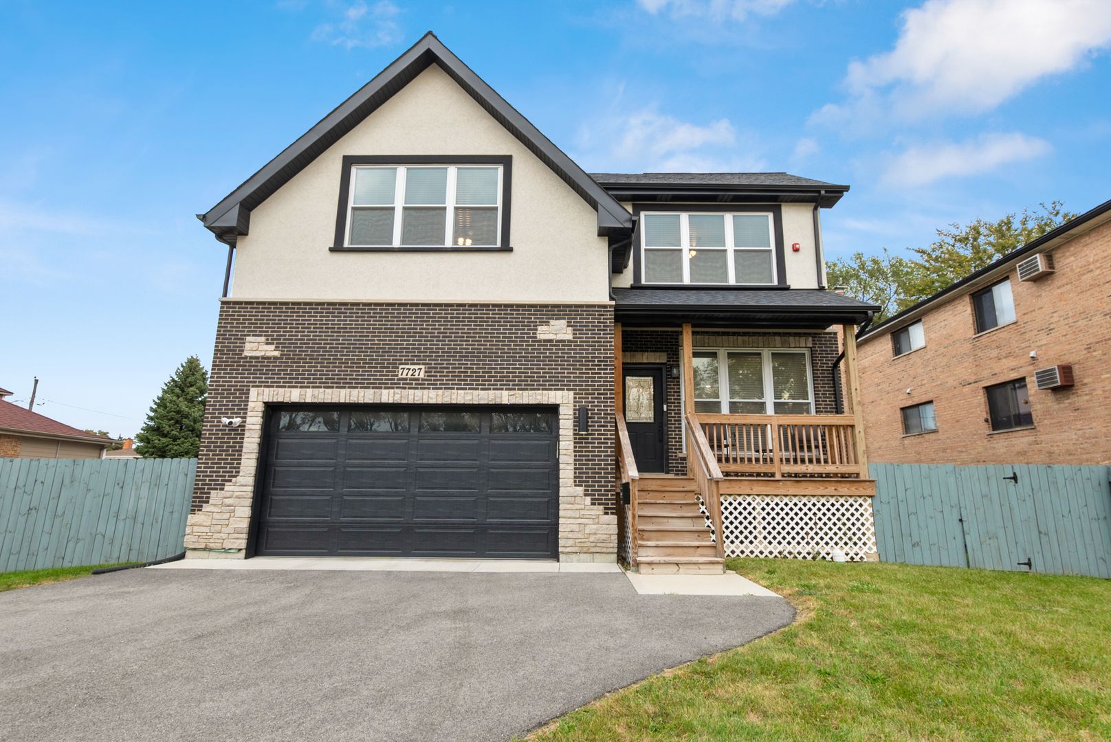 7727 S Roberts Road — Bridgeview, IL 60455