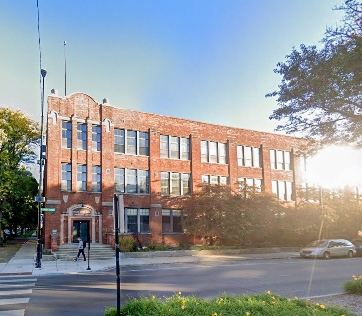 1700 W Irving Park Road #109 — Chicago, IL 60613
