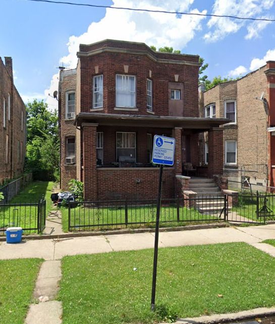 7348 S Lowe Avenue — Chicago, IL 60621