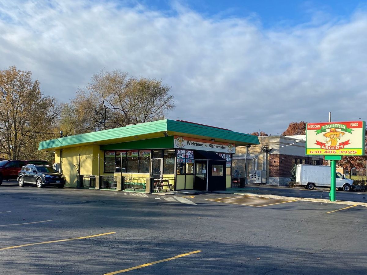 930 Illinois Avenue, Aurora, IL 60506