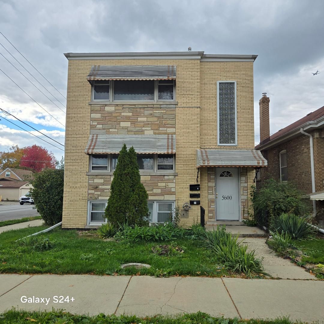 5600 N Mango Avenue — Chicago, IL 60646