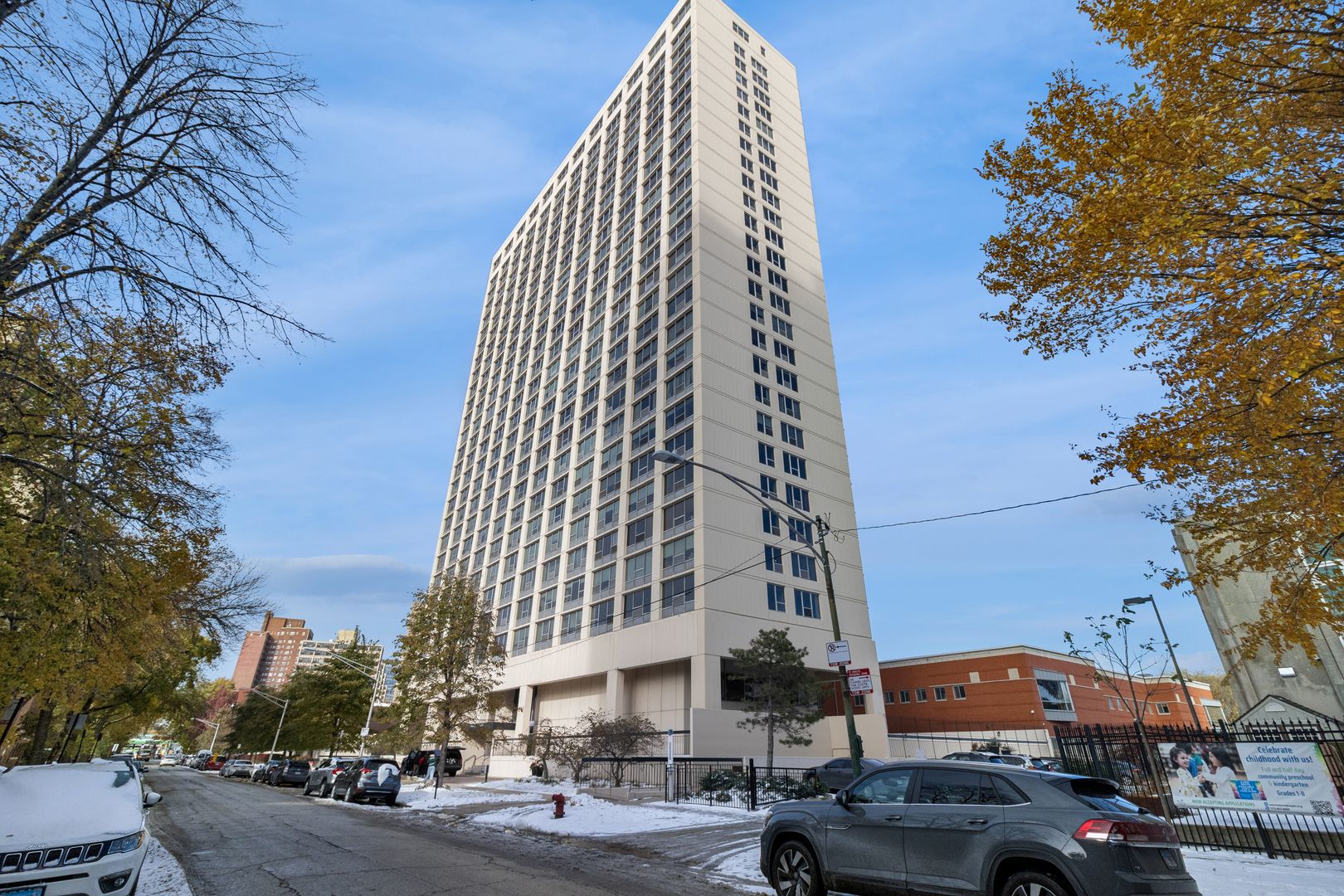 5201 S CORNELL Avenue #3E — Chicago, IL 60615