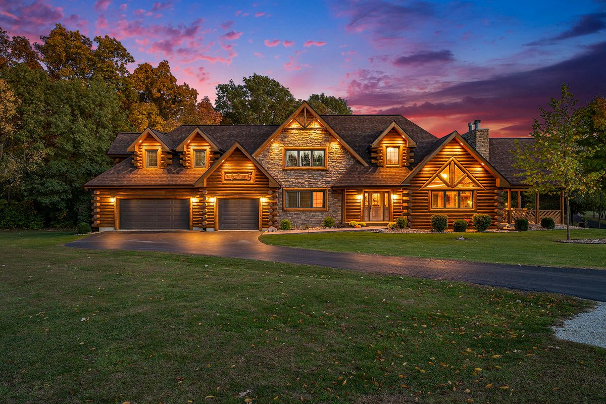 6125 Tulip Lane, Grant Park, IL 60940