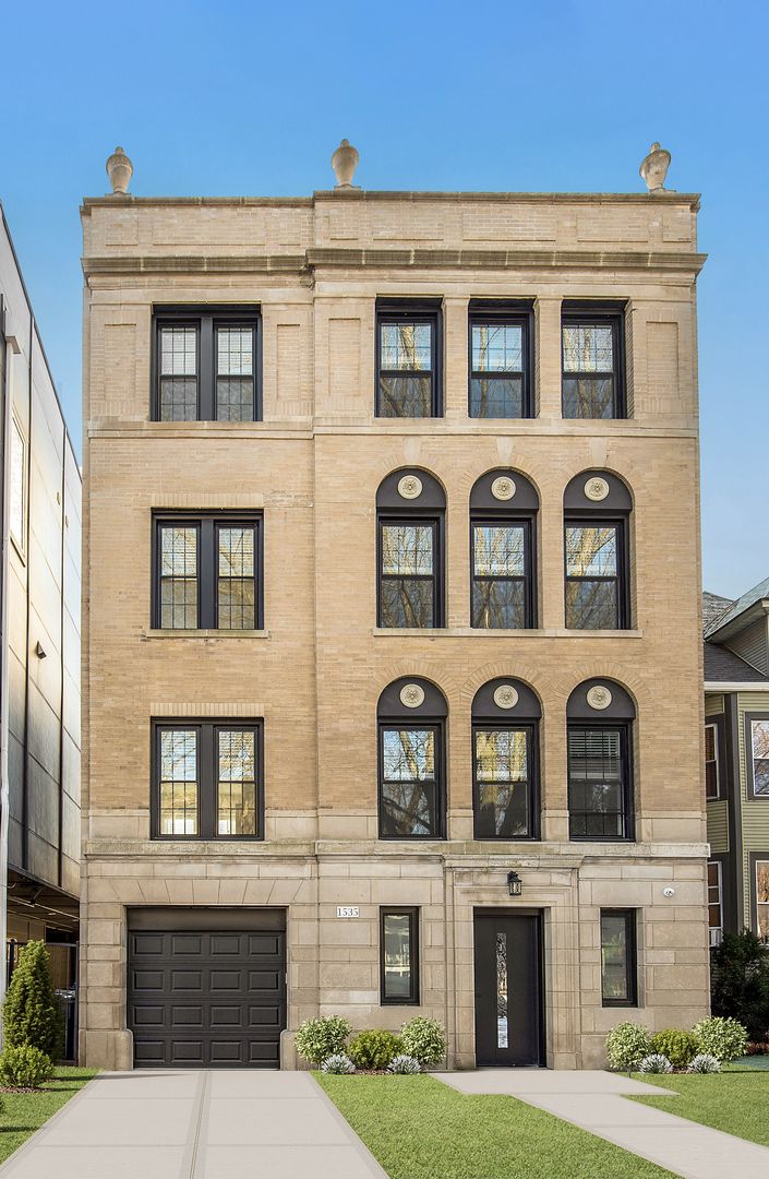 1535 W Estes Avenue #2 — Chicago, IL 60626