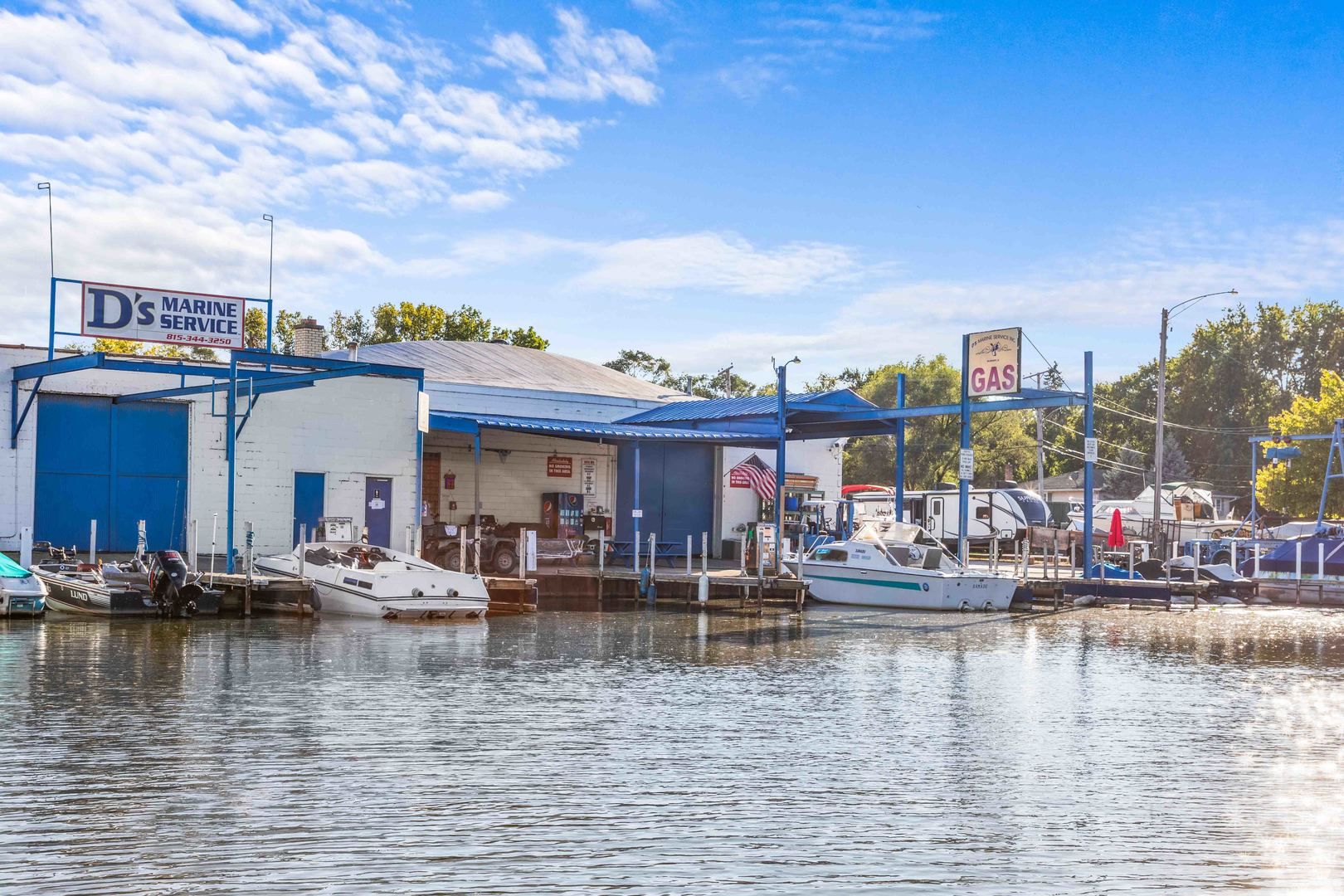 3308 Waukegan Road — McHenry, IL 60050