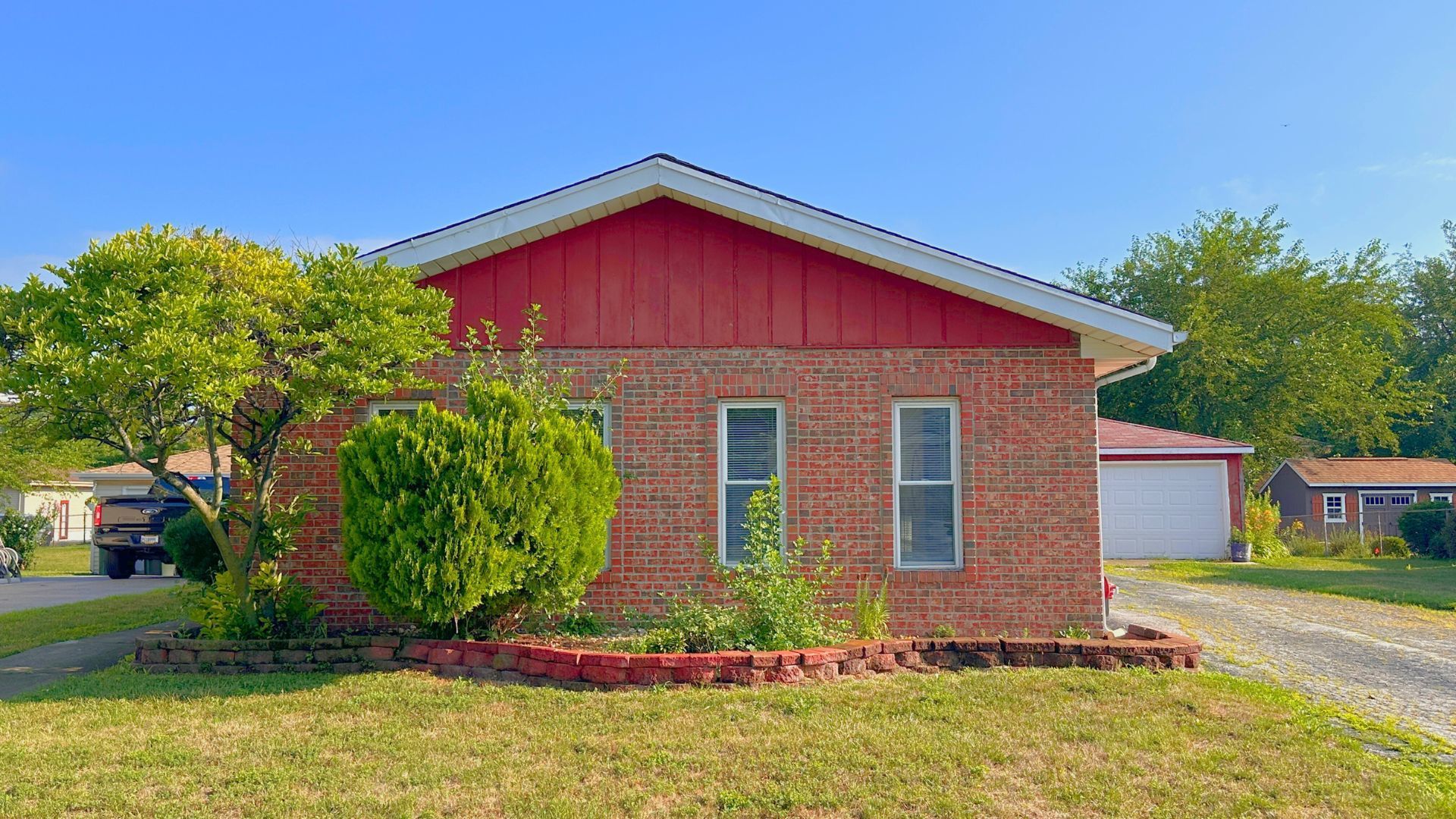 2316 E 207th Street — Lynwood, IL 60411