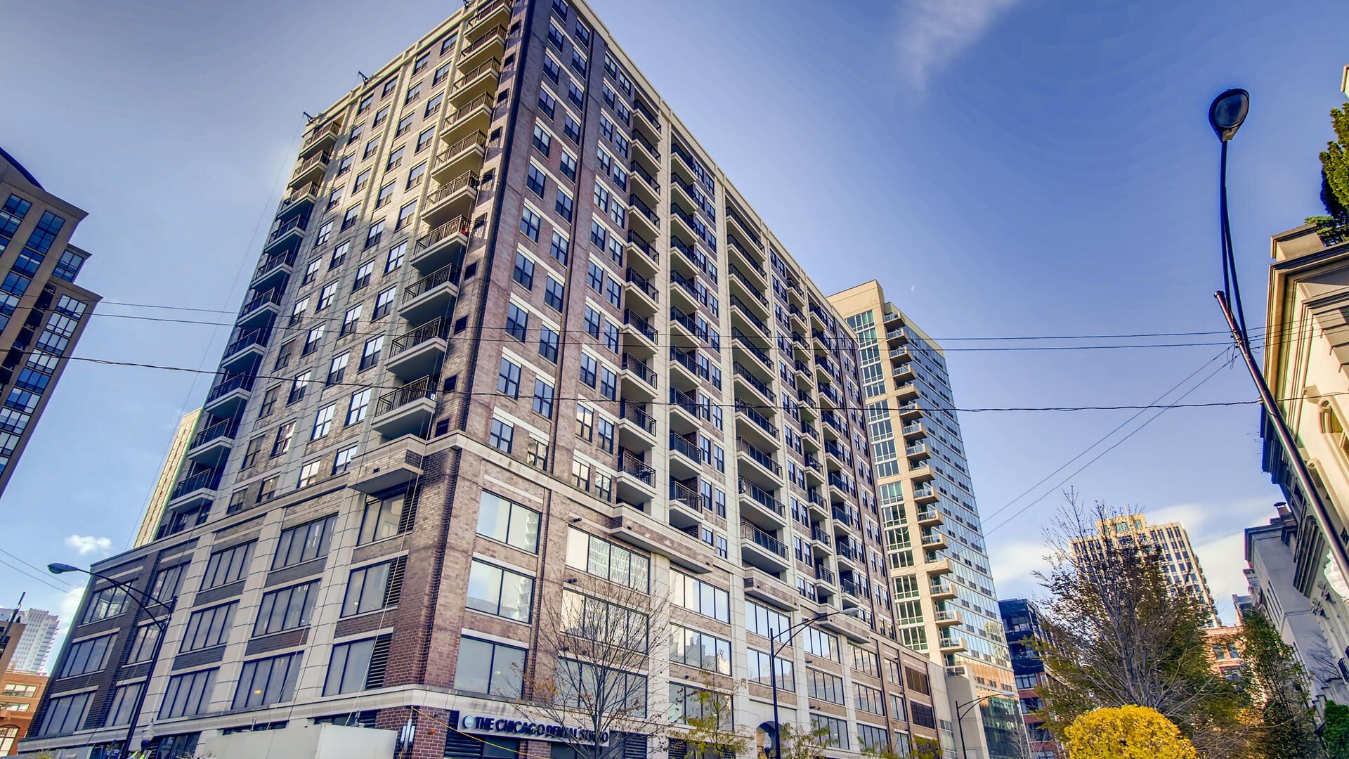 451 W Huron Street #125 — Chicago, IL 60654