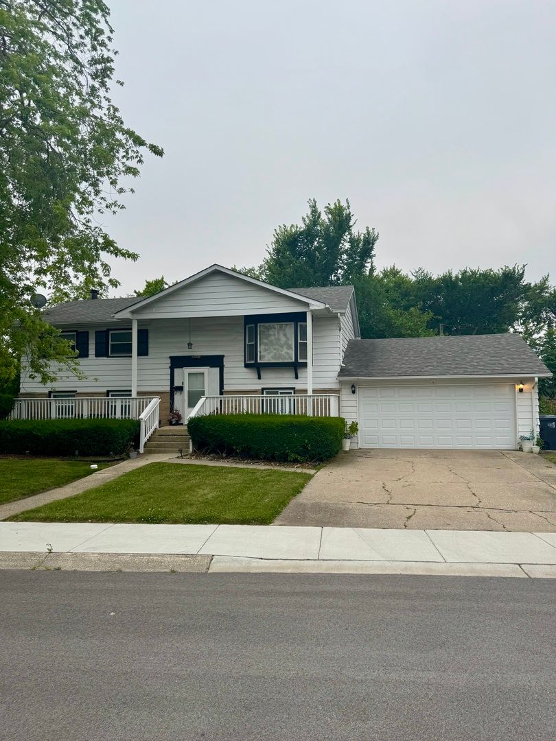 15726 Avalon Avenue — South Holland, IL 60473