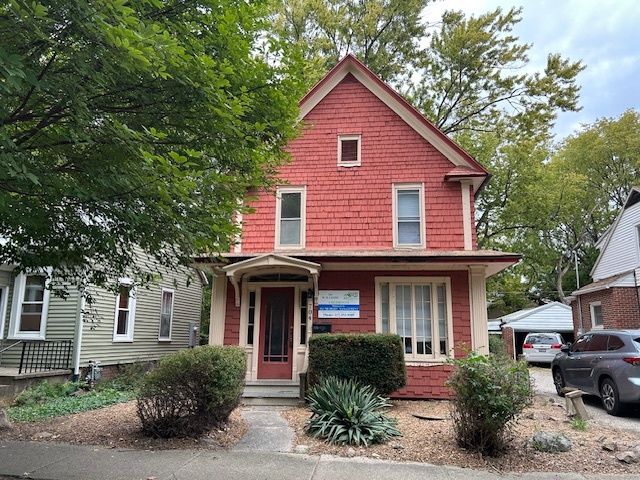 704 Illinois Street, Urbana, IL 61801