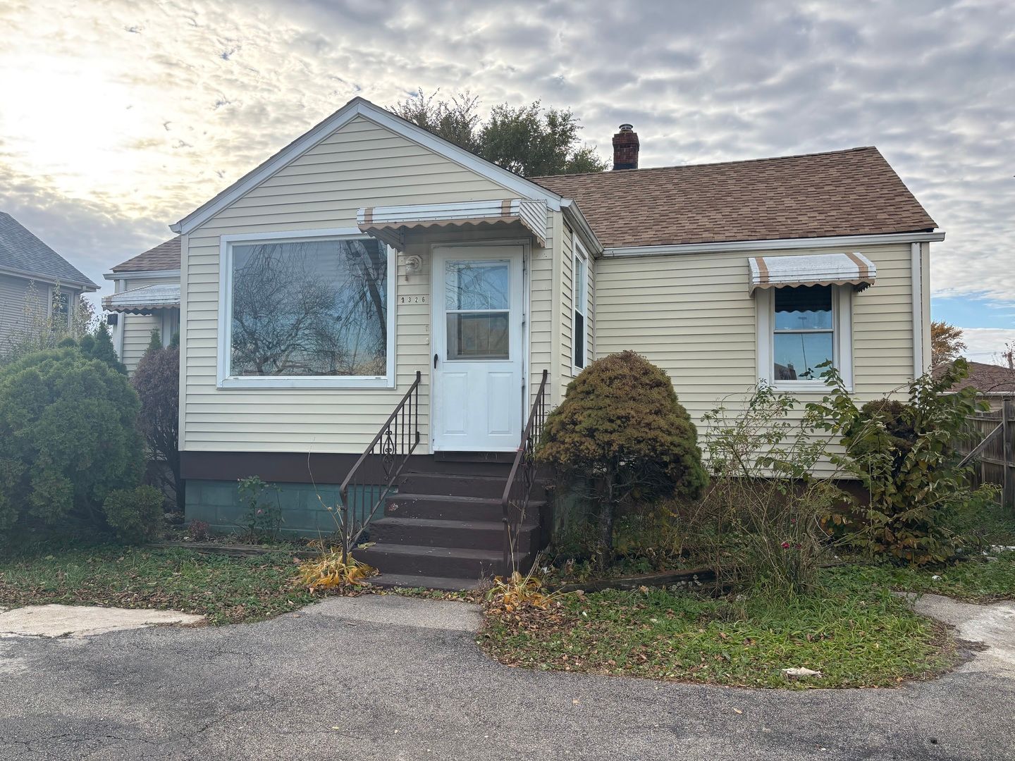 9326 Greenwood Avenue — Des Plaines, IL 60016