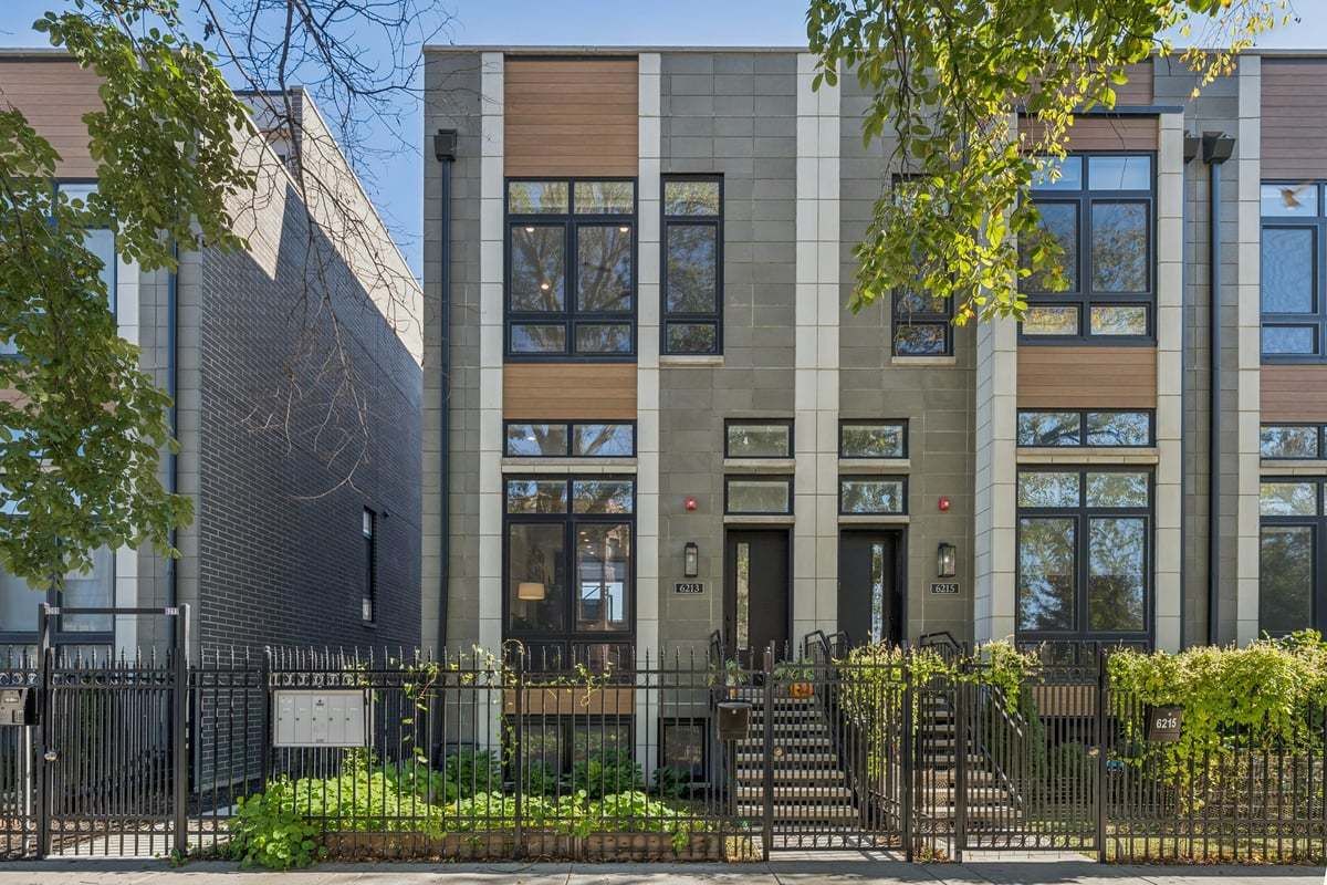 6213 S Ellis Avenue — Chicago, IL 60637