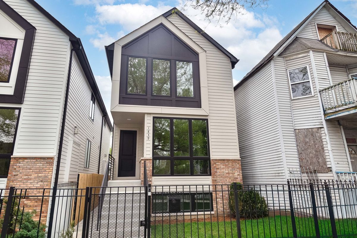 1839 Albany Avenue, Chicago, IL 60647