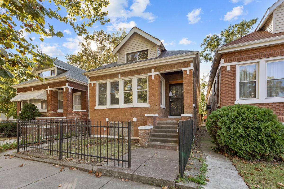 6954 S Paulina Street — Chicago, IL 60636