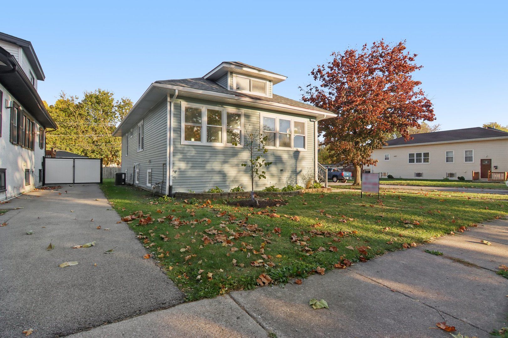 1939 S 6th Avenue — Maywood, IL 60153