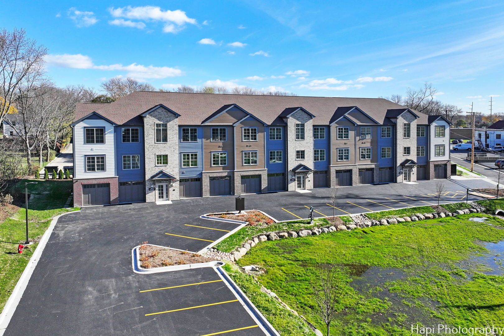 319 S Glendale Avenue #204 — Barrington, IL 60010