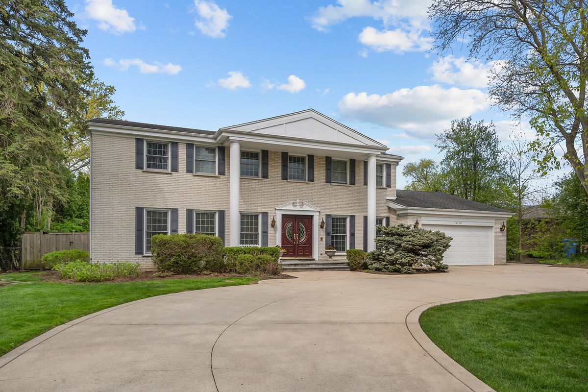 2130 Magnolia Lane, Highland Park, IL 60035