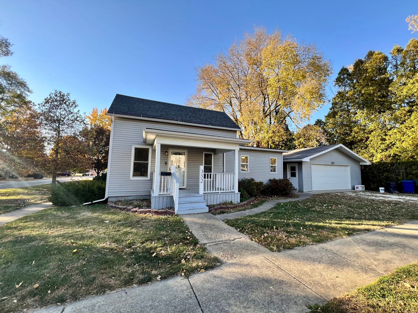352 S Vermillion Street — Paxton, IL 60957