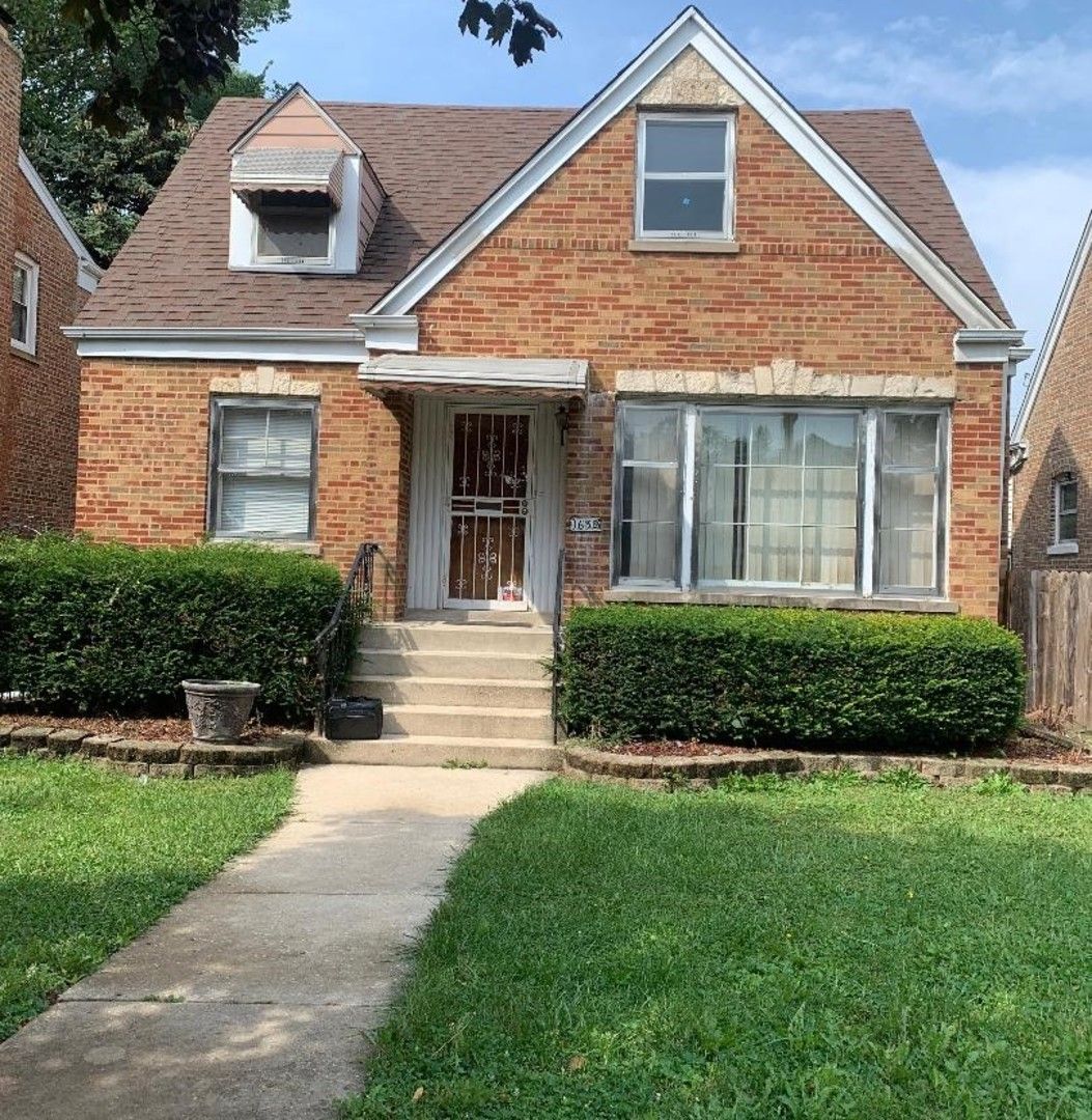 1638 Central Avenue — Cicero, IL 60804