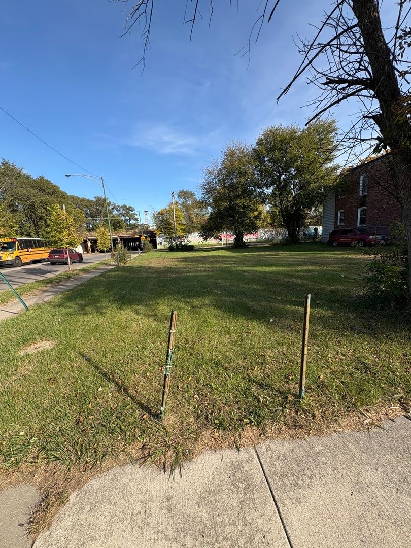 7603 S Lowe Avenue — Chicago, IL 60620