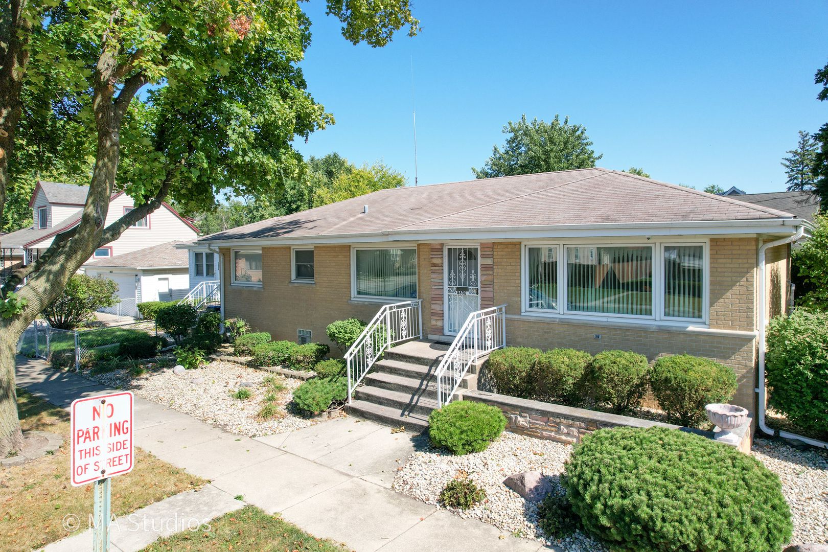 8636 40th Street — Lyons, IL 60534