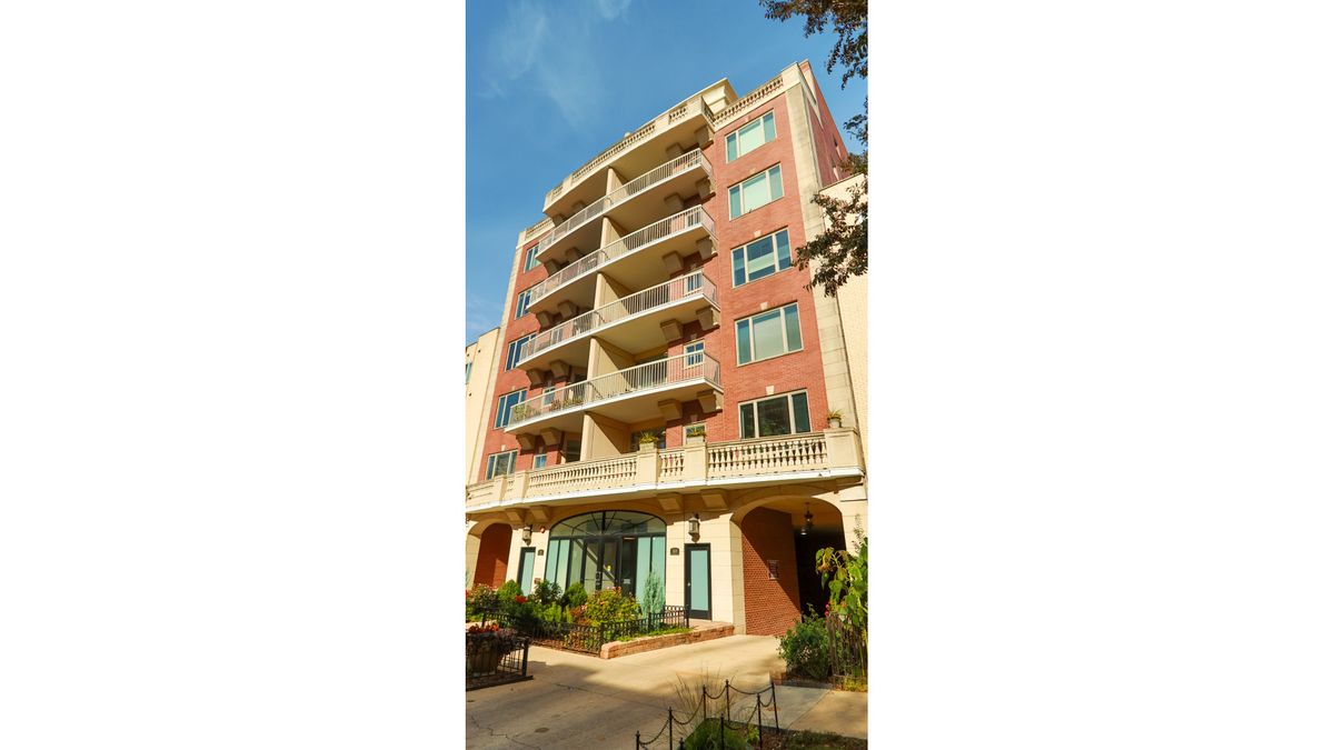 508 Melrose Street, Chicago, IL 60657