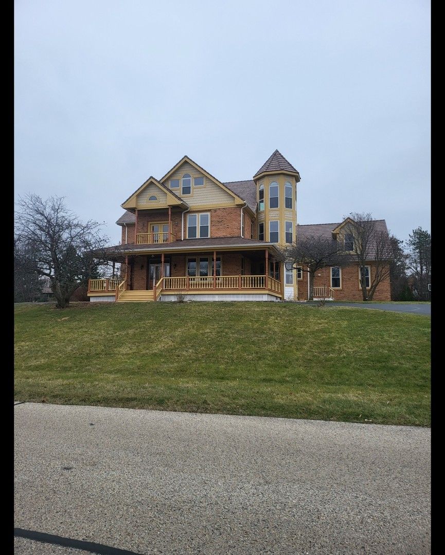 1320 Bull Valley Drive — Woodstock, IL 60098