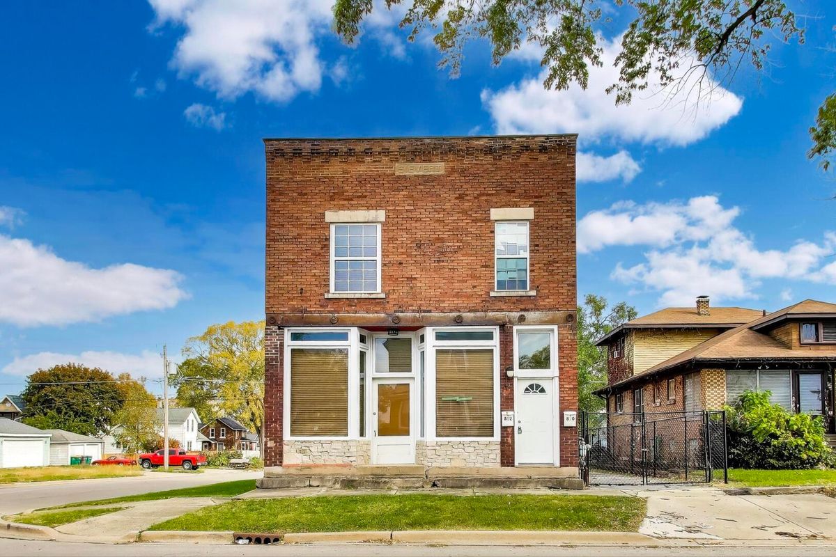 832 Center Street, Joliet, IL 60435