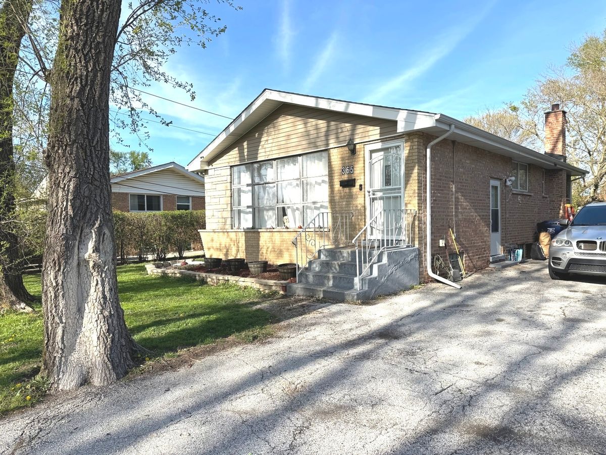 365 Sherry Lane, Chicago Heights, IL 60411