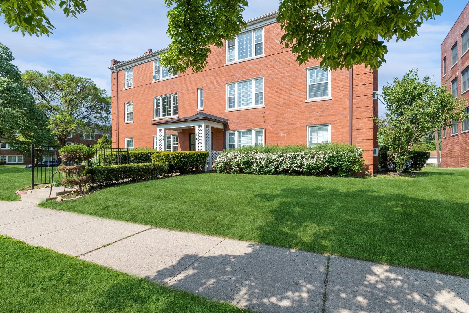 136 Ridge Avenue — Evanston, IL 60202