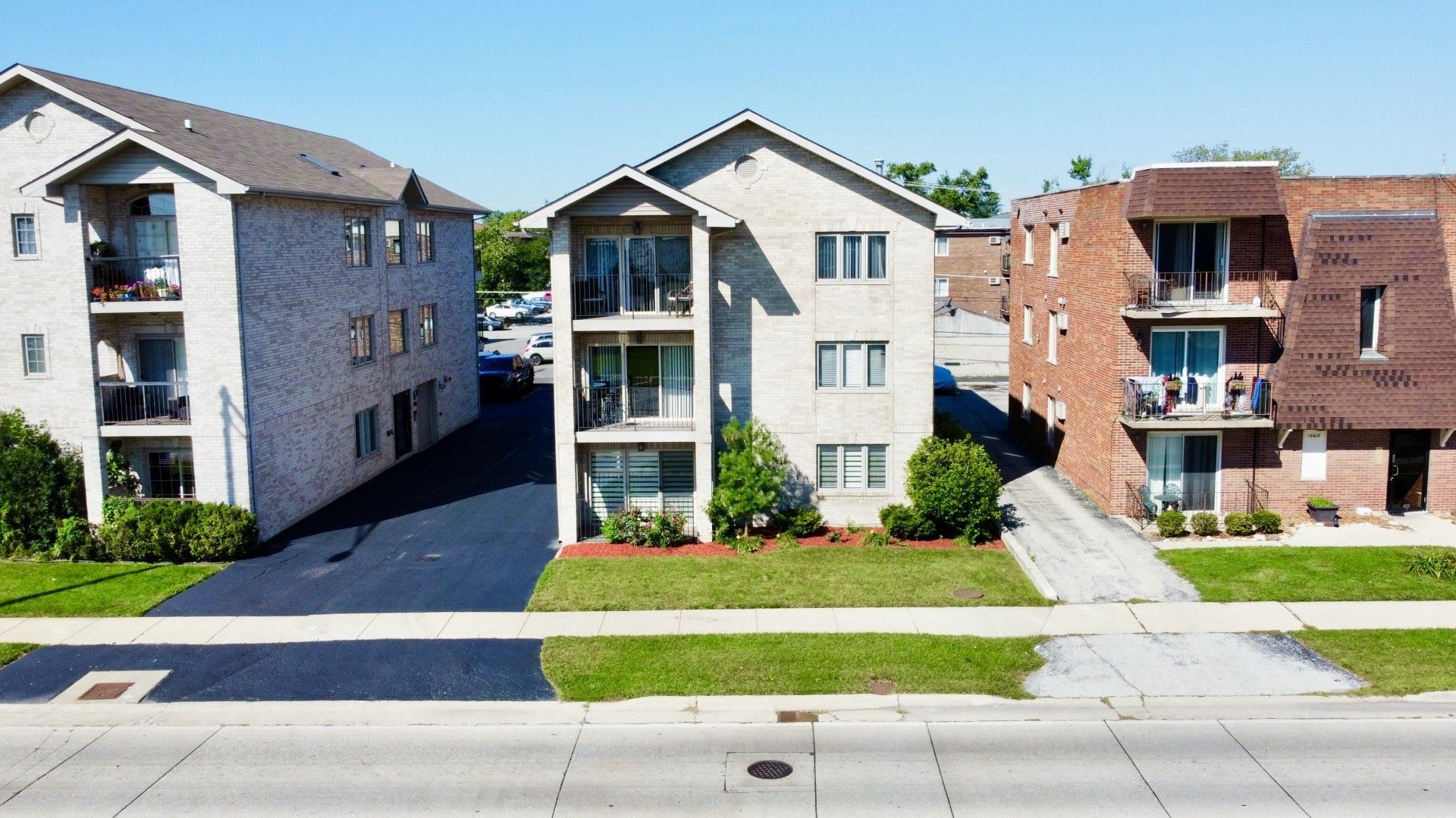 10620 Central Avenue #2A — Chicago Ridge, IL 60415