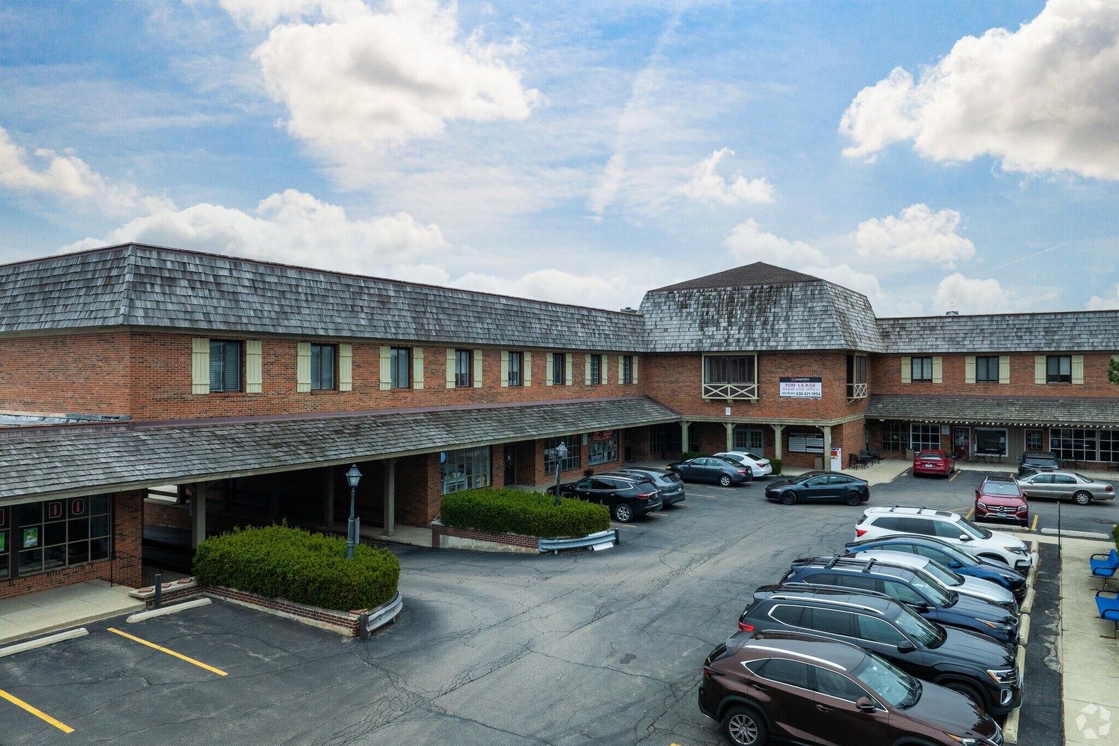 106 Barrington Commons Court — Barrington, IL 60010