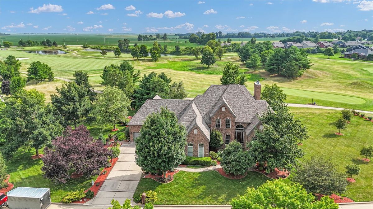 2505 Stone Creek Boulevard, Urbana, IL 61802