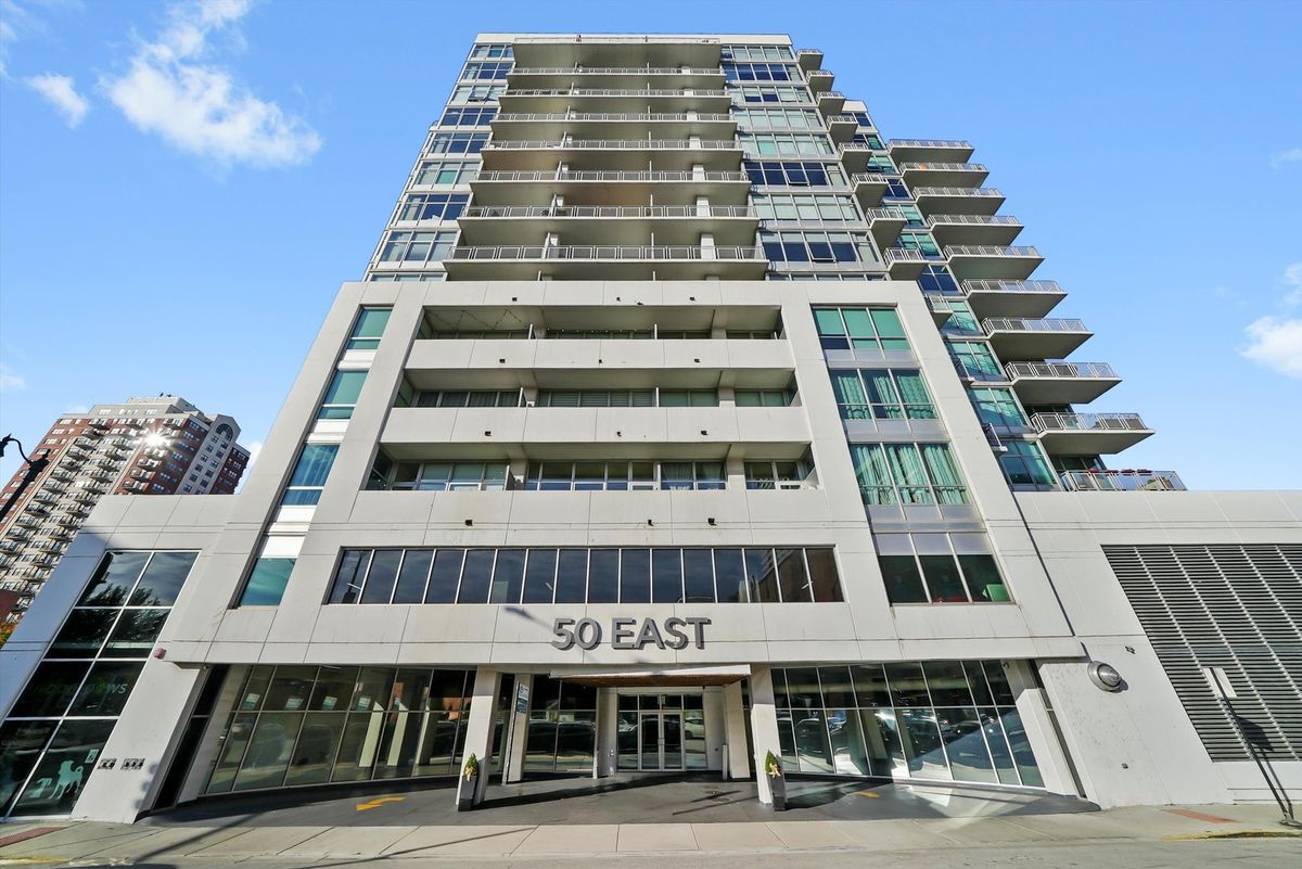 50 16th Street, Chicago, IL 60616