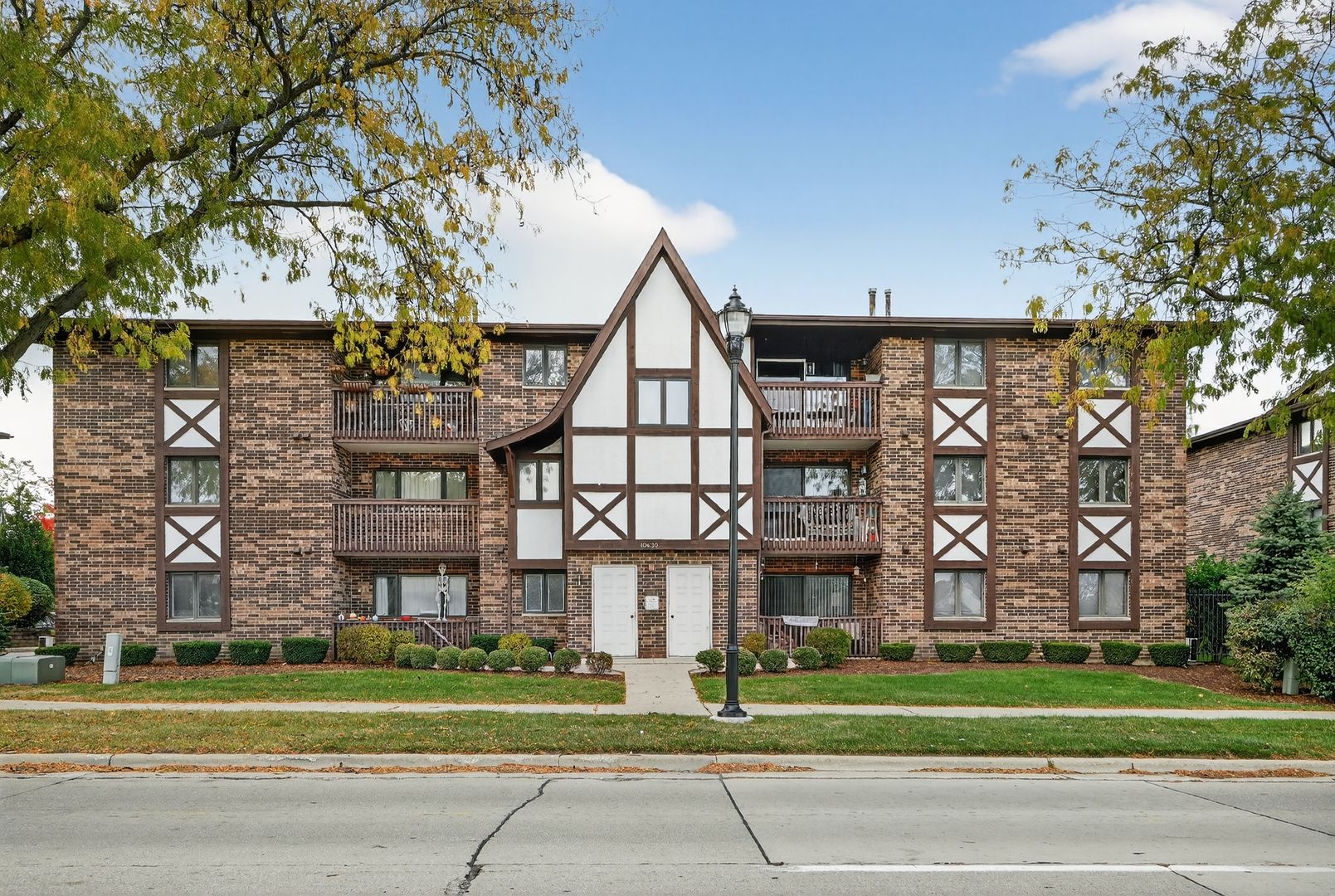10630 Ridgeland Avenue — Chicago Ridge, IL 60415
