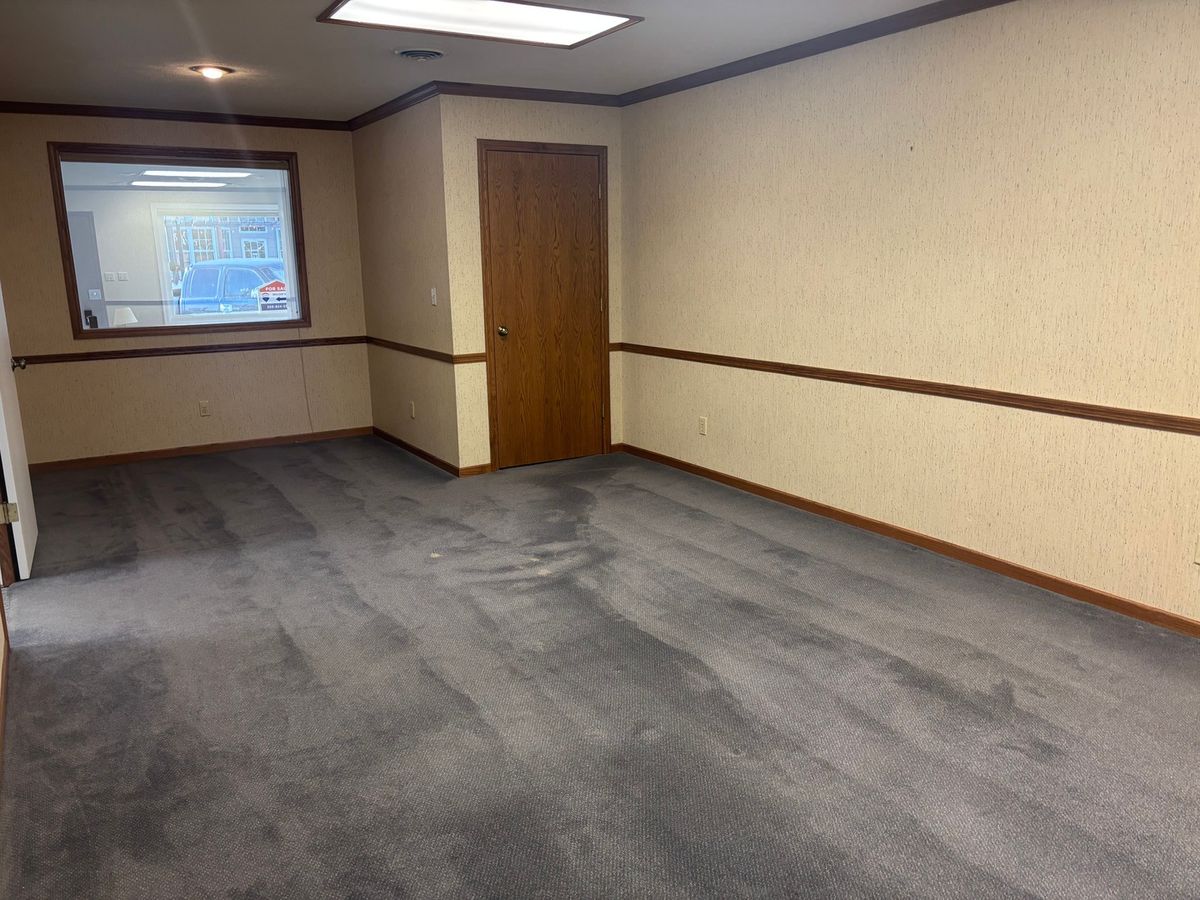 320 N Main Street, Roanoke, IL 61561