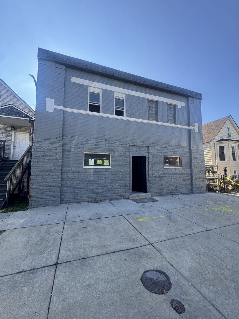 4915 W 30th Street — Cicero, IL 60804