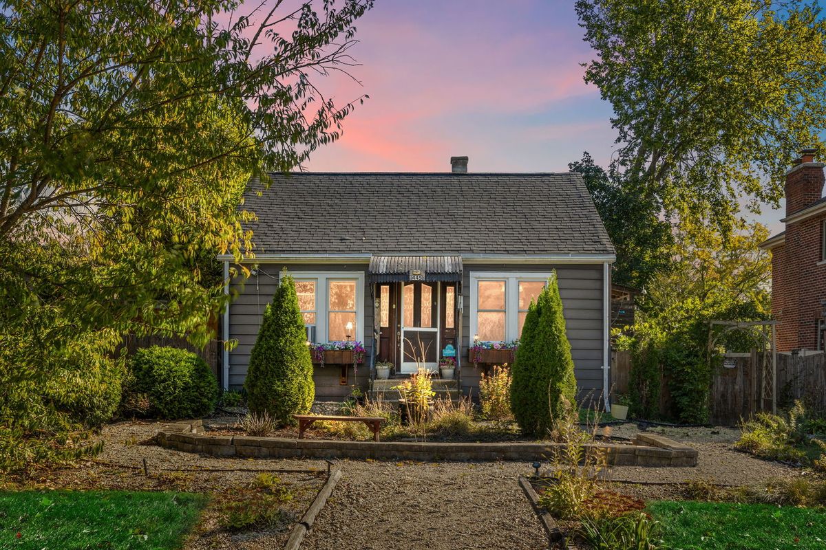 445 Ellis Street, Bensenville, IL 60106