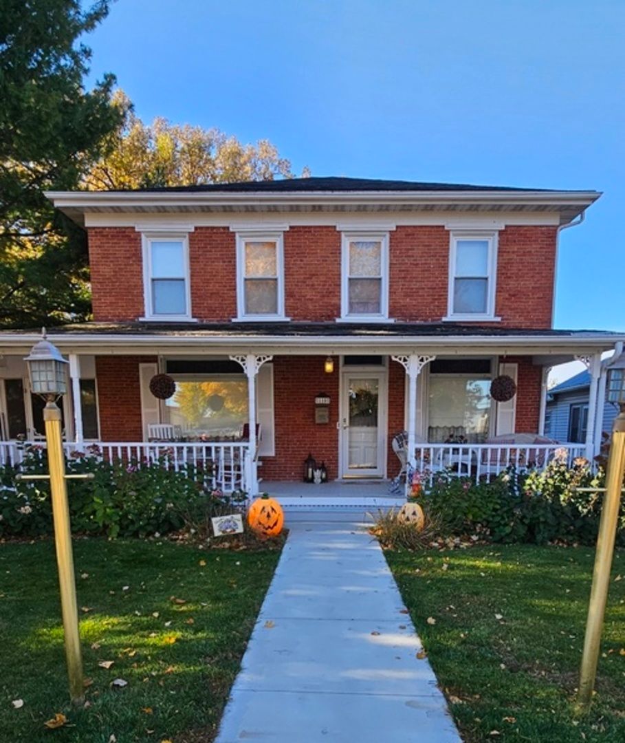 110 W Mason Street — Lena, IL 61048