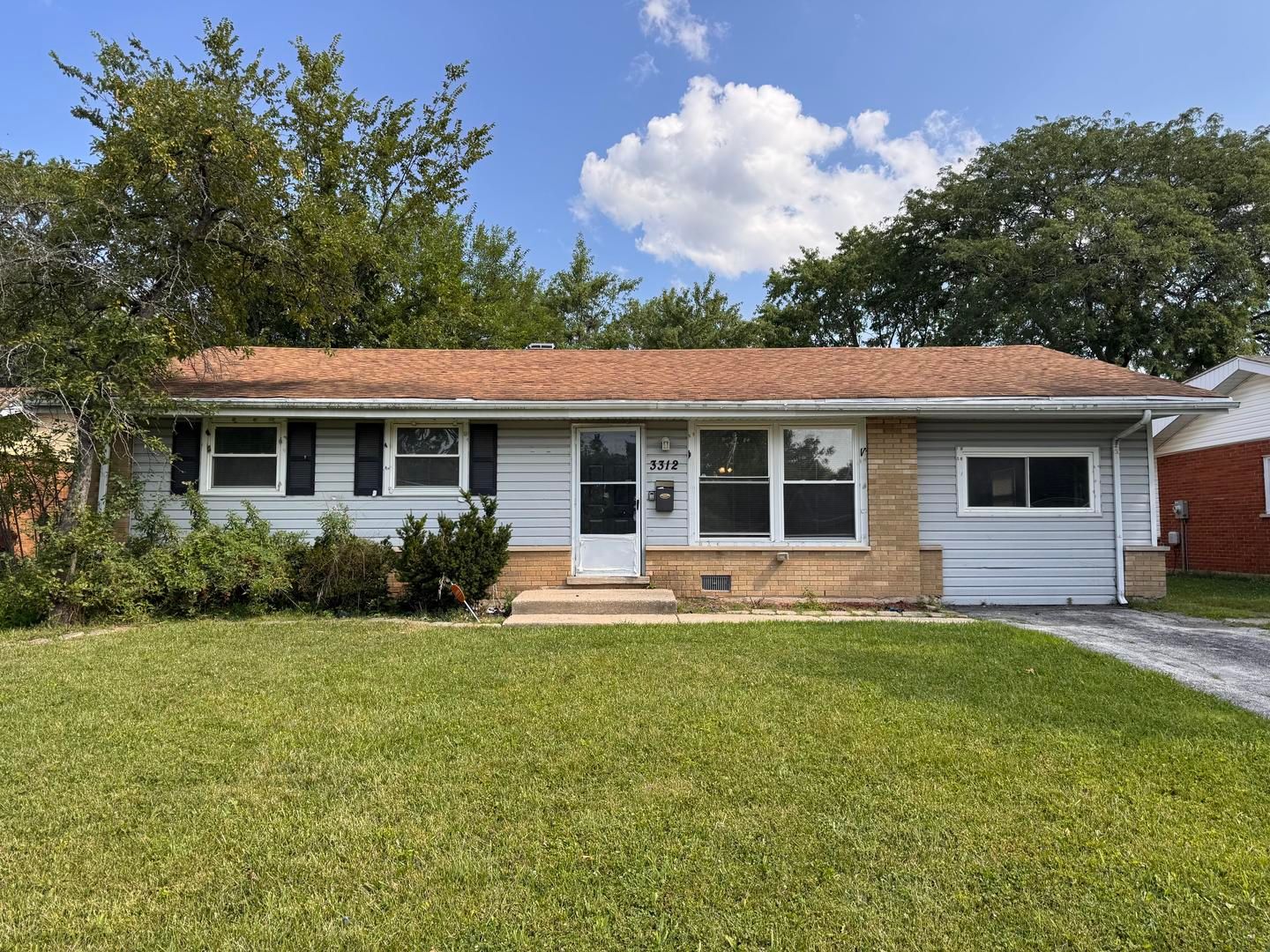 3312 Maple Lane — Hazel Crest, IL 60429