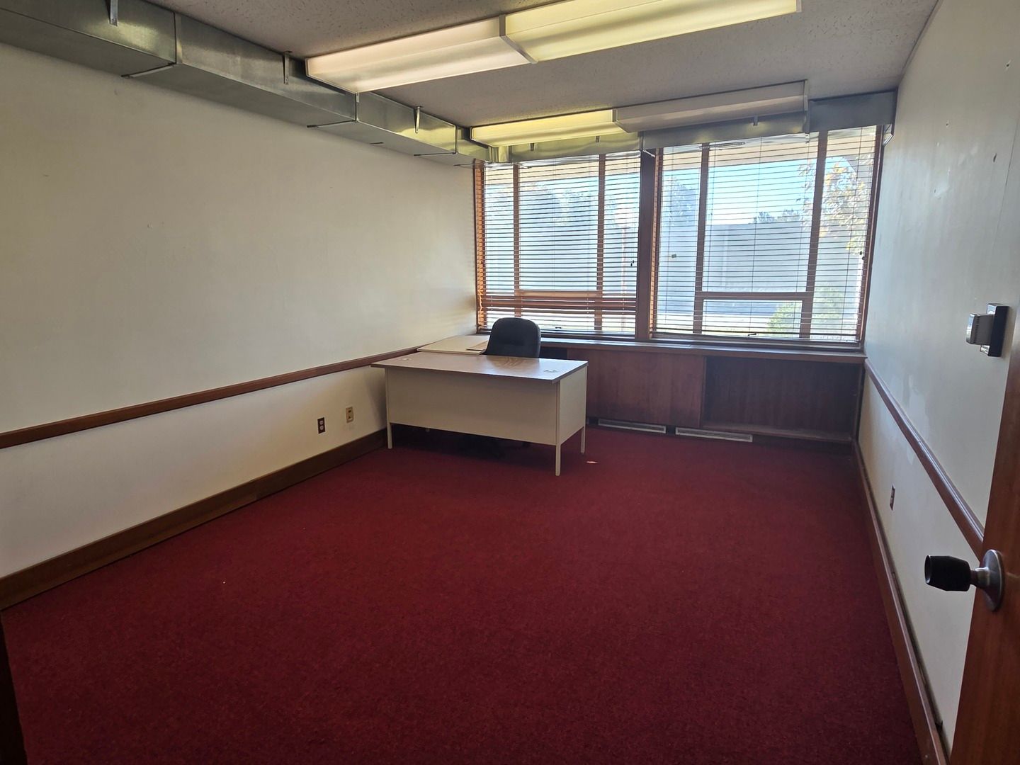 1400 W Anthony Drive #106 — Champaign, IL 61821