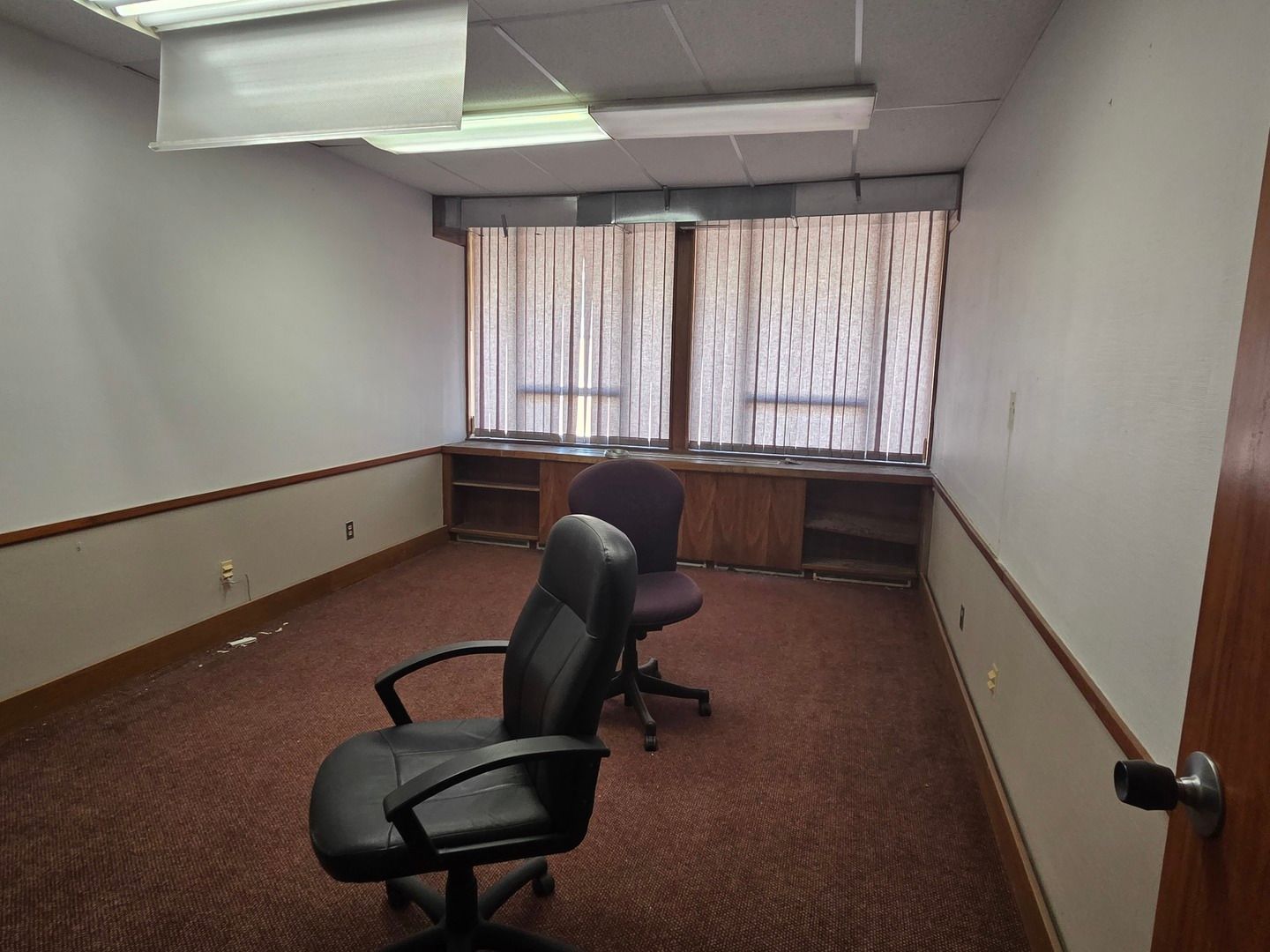 1400 W Anthony Drive #114 — Champaign, IL 61821