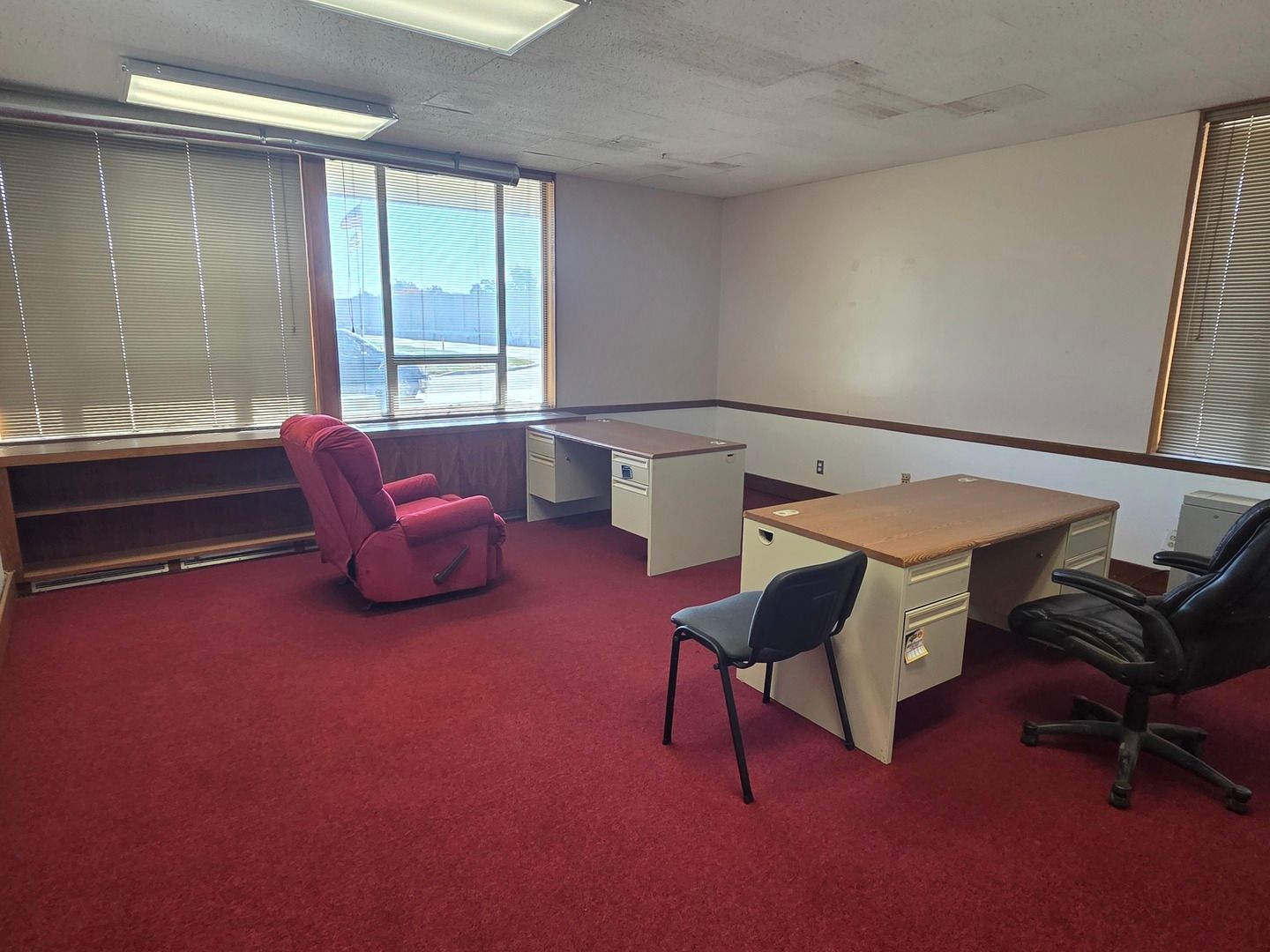 1400 W Anthony Drive #105 — Champaign, IL 61821