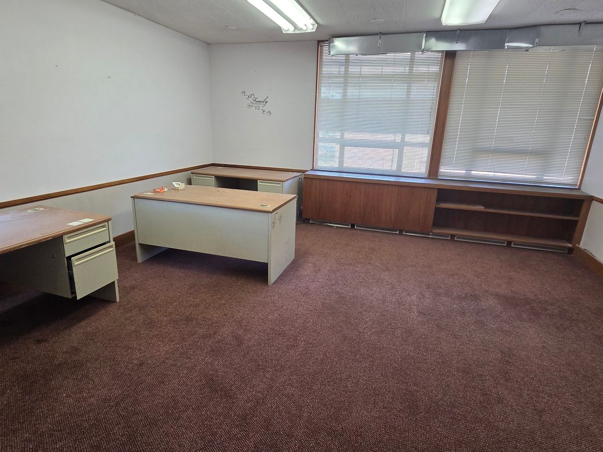 1400 Anthony Drive, Champaign, IL 61821